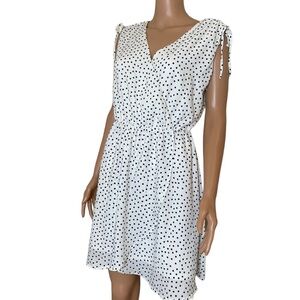 Collection Concepts dress SZ small wrap white and black dotted above knee dress